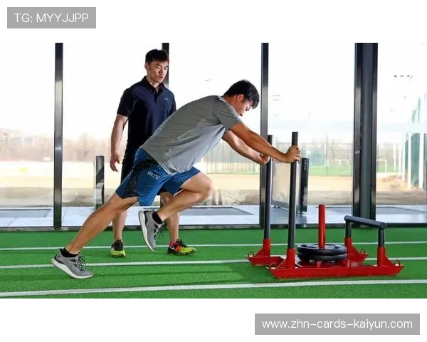 球队训练曝光！体能教练训练到球员吐